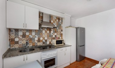 Resale - Apartment / flat - Torrevieja - Acequion