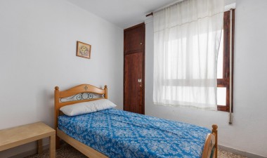 Resale - Apartment / flat - Torrevieja - Acequion