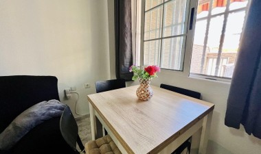 Resale - Apartment / flat - Torrevieja - Torrejón