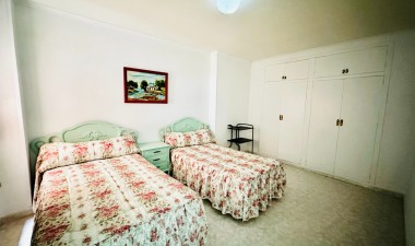 Resale - Apartment / flat - Torrevieja - Playa de los Locos