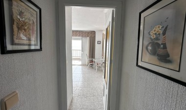 Resale - Apartment / flat - Torrevieja - Playa de los Locos