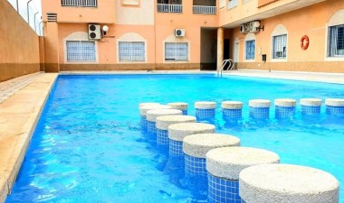 Resale - Apartment / flat - Torrevieja - Costa Blanca