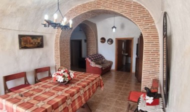 Resale - Country House - Hondón de las Nieves - Inland