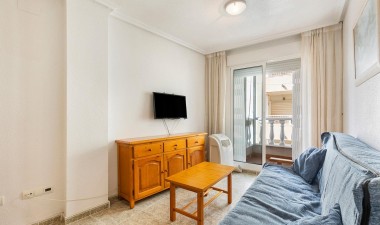 Resale - Apartment / flat - Torrevieja - La Mata Pueblo