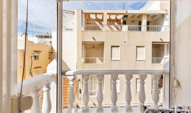 Resale - Apartment / flat - Torrevieja - La Mata Pueblo