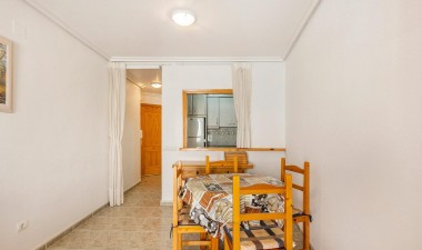 Resale - Apartment / flat - Torrevieja - La Mata Pueblo