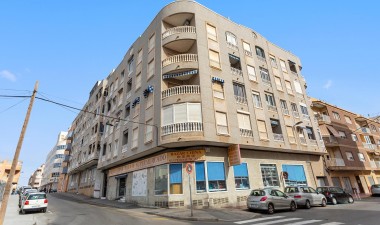 Resale - Apartment / flat - Torrevieja - Estacion De Autobuses