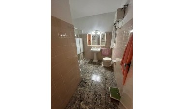 Resale - Apartment / flat - Alicante - Centro