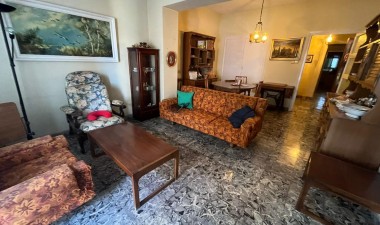 Resale - Apartment / flat - Alicante - Centro