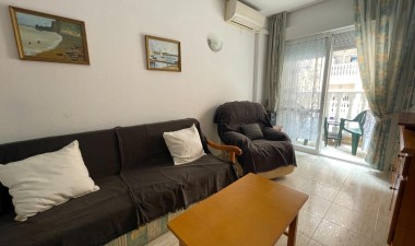 Resale - Apartment / flat - Torrevieja - Estacion De Autobuses