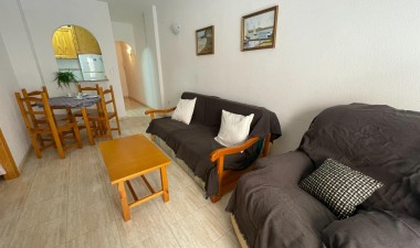 Resale - Apartment / flat - Torrevieja - Estacion De Autobuses