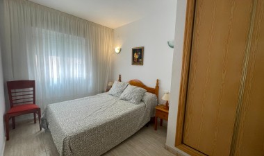 Resale - Apartment / flat - Torrevieja - Estacion De Autobuses