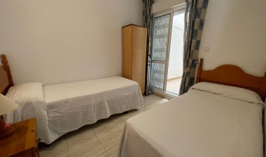 Resale - Apartment / flat - Torrevieja - Estacion De Autobuses