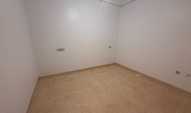 Resale - Apartment / flat - Torrevieja - Centro